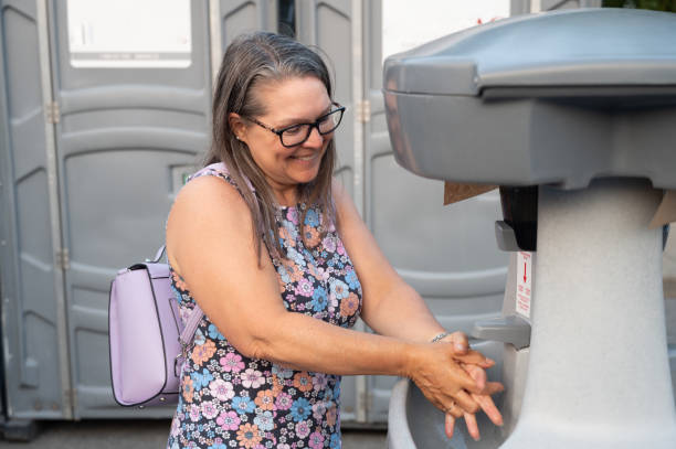 Best Luxury portable toilet rental  in Lyndon, KY